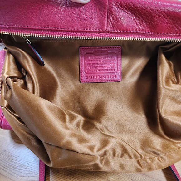 Euc  Coach Madison Madeline East West Shoulder Bag Purse - Picture 15 of 16